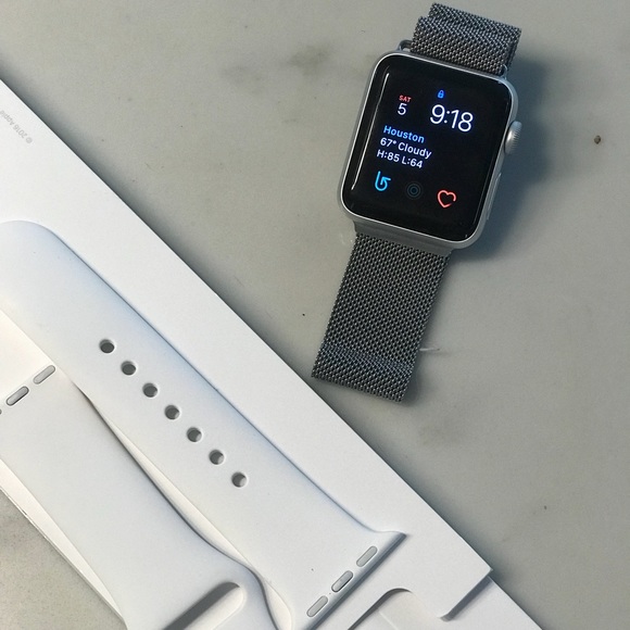 Apple Accessories - Silver Apple Watch Gen 2